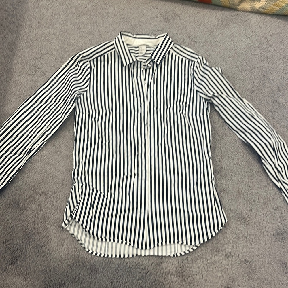 Formal black and white button down shirt